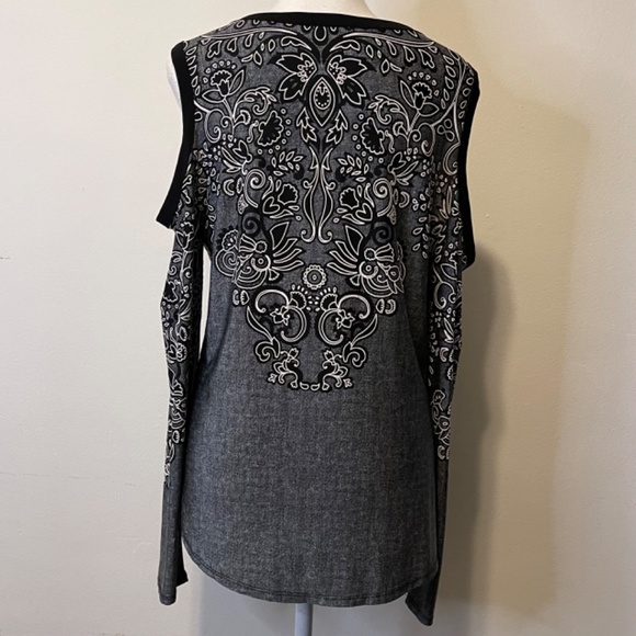 VENUS Lace Up Bodice ~ Cold Shoulder SEXY Top ~ Size Medium - Picture 5 of 6